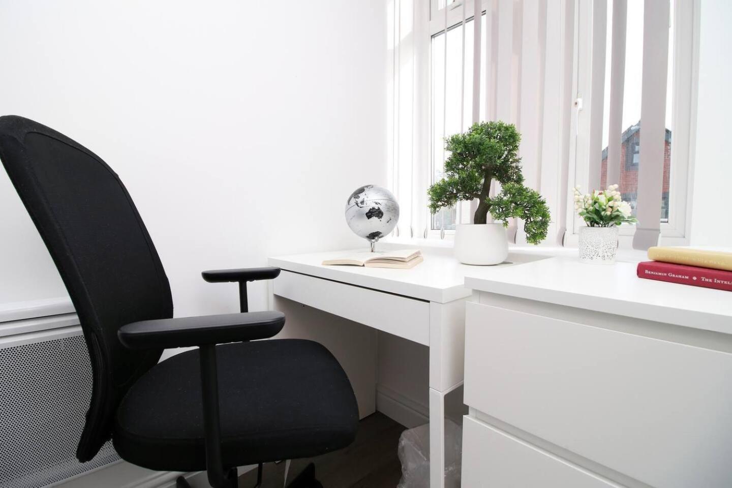 Modern Guesthouse, Fast Wi-Fi, Street Free Parking, Central, Fully Equipped Cardiff Kültér fotó