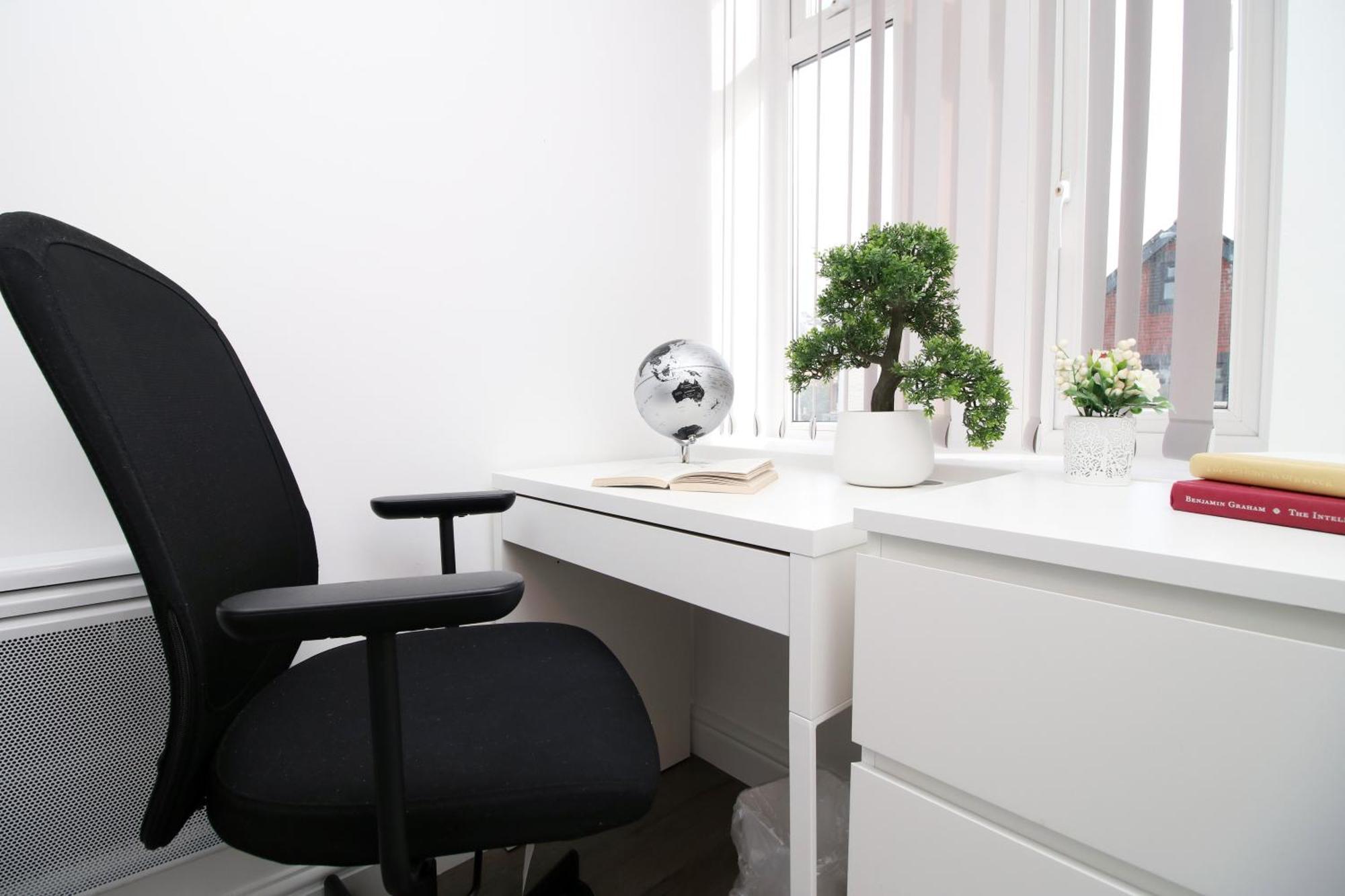 Modern Guesthouse, Fast Wi-Fi, Street Free Parking, Central, Fully Equipped Cardiff Kültér fotó
