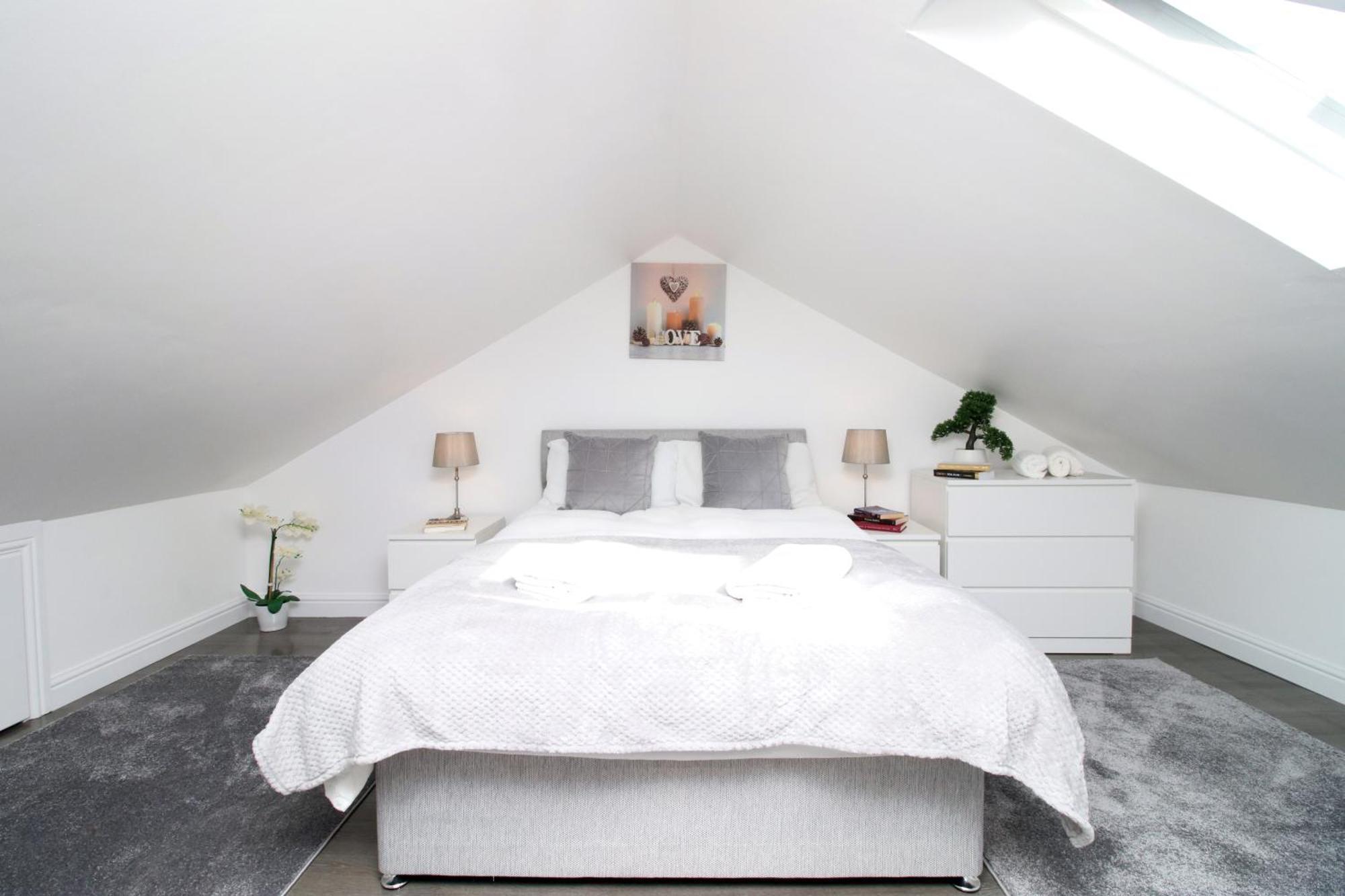 Modern Guesthouse, Fast Wi-Fi, Street Free Parking, Central, Fully Equipped Cardiff Kültér fotó